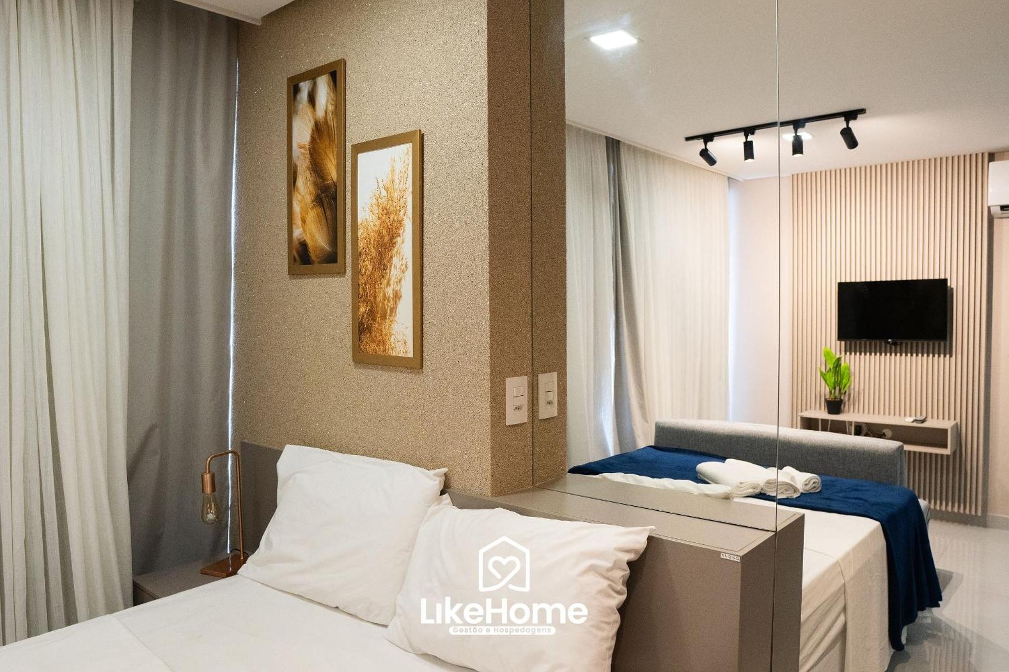 Apartment One Way *