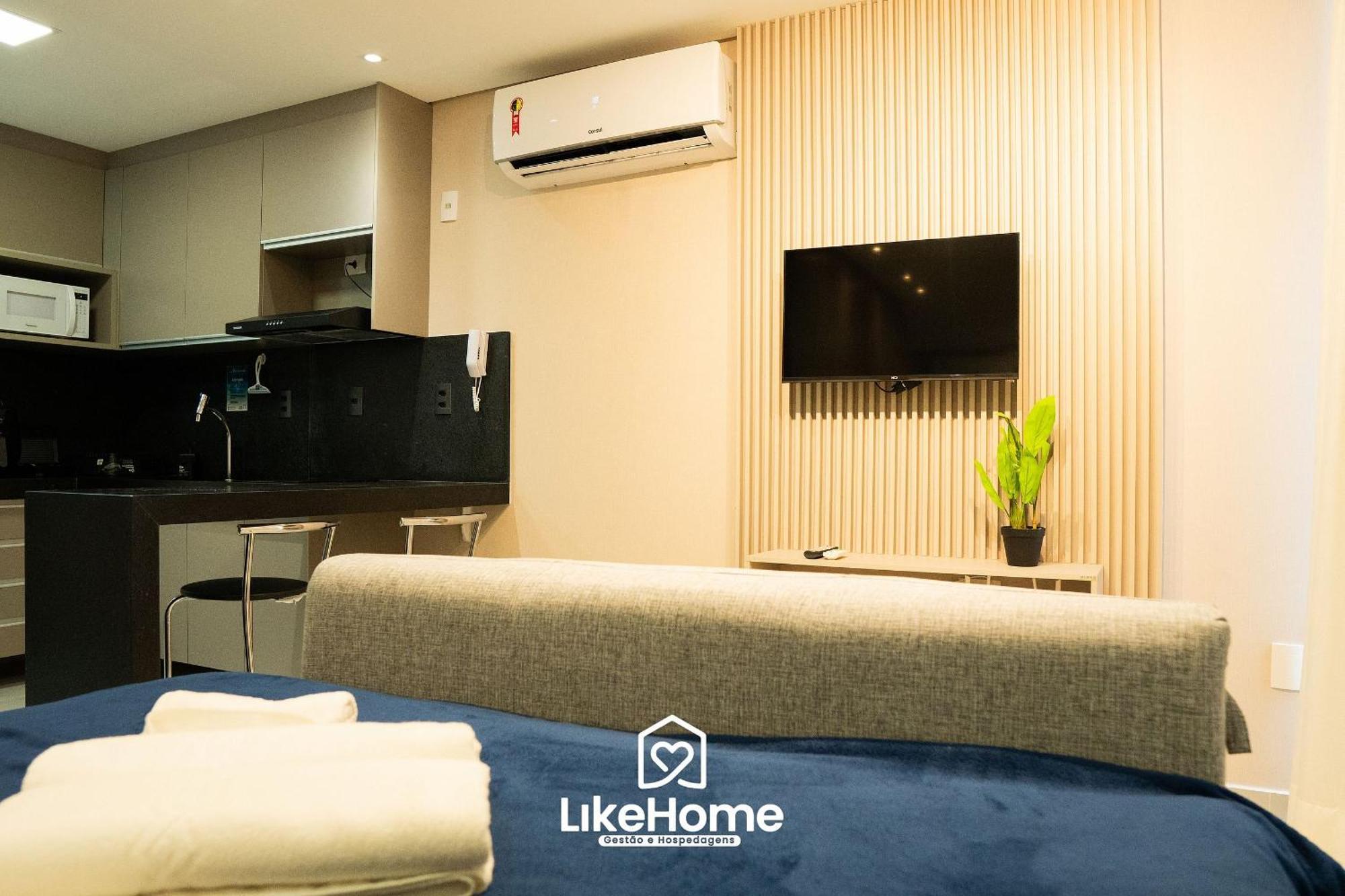 One Way Apartment *