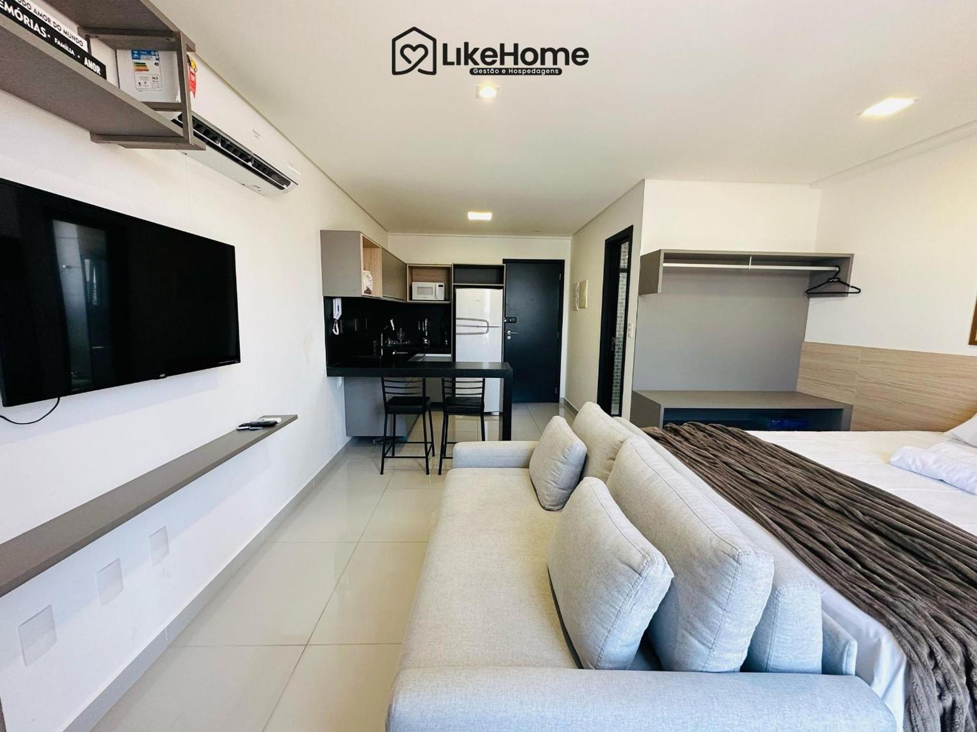 One Way Apartment *